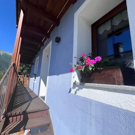 Beb Luca76 Bed & Breakfast 3*