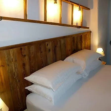 Bed & Breakfast Beb Luca76