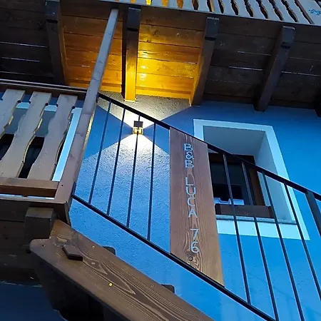 Bed & Breakfast Beb Luca76 Avise