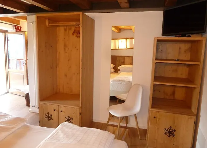 Beb Luca76 فندق مبيت وإفطار Avise