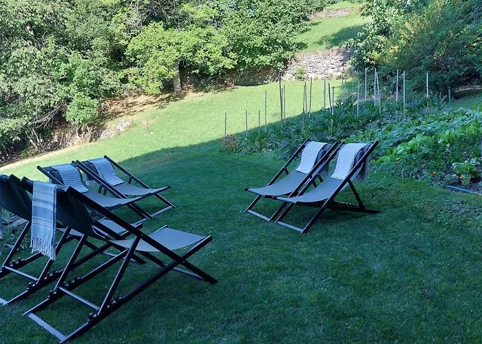 Beb Luca76 Bed & Breakfast Avise