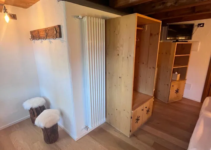 فندق مبيت وإفطار Beb Luca76 3*